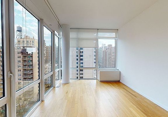 5th image of 775 Columbus Ave APT 11A