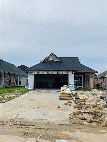1st image of 215 Aston Ln