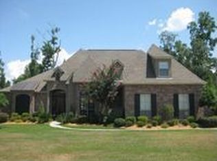 332 Sandalwood Dr, Mandeville, LA 70448