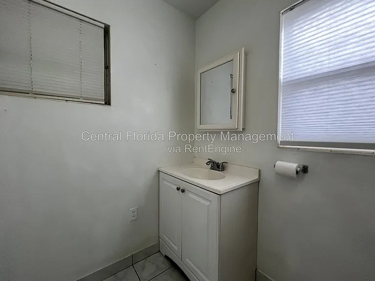 2521 Kingsland Ave — Photo 12