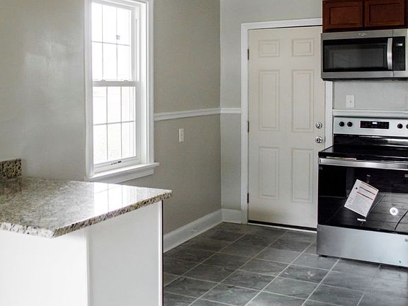 5th image of 4500 Eastover Ave