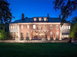 11 Brentmoor Park, Saint Louis, MO