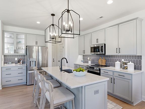 004 HHHunt Homes Braxton Kitchen