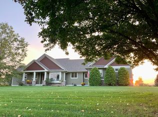 8840 Aviary Path, Inver Grove Heights, MN 55077