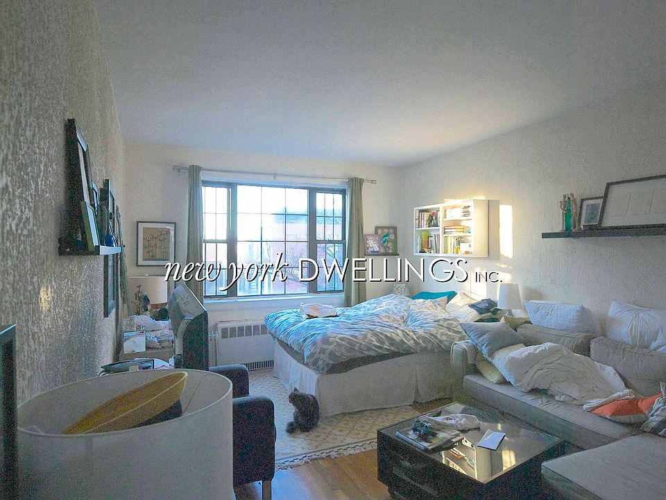 1st image of 911 8th Ave APT 1B