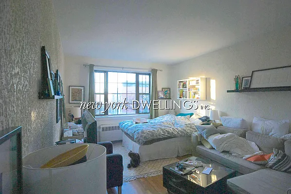Rented by New York Dwellings LLC | media 20