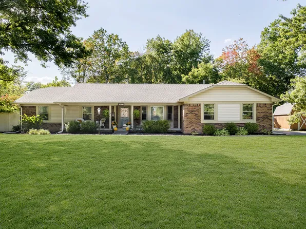 1182 S Buttercup Dr, New Palestine, IN 46163