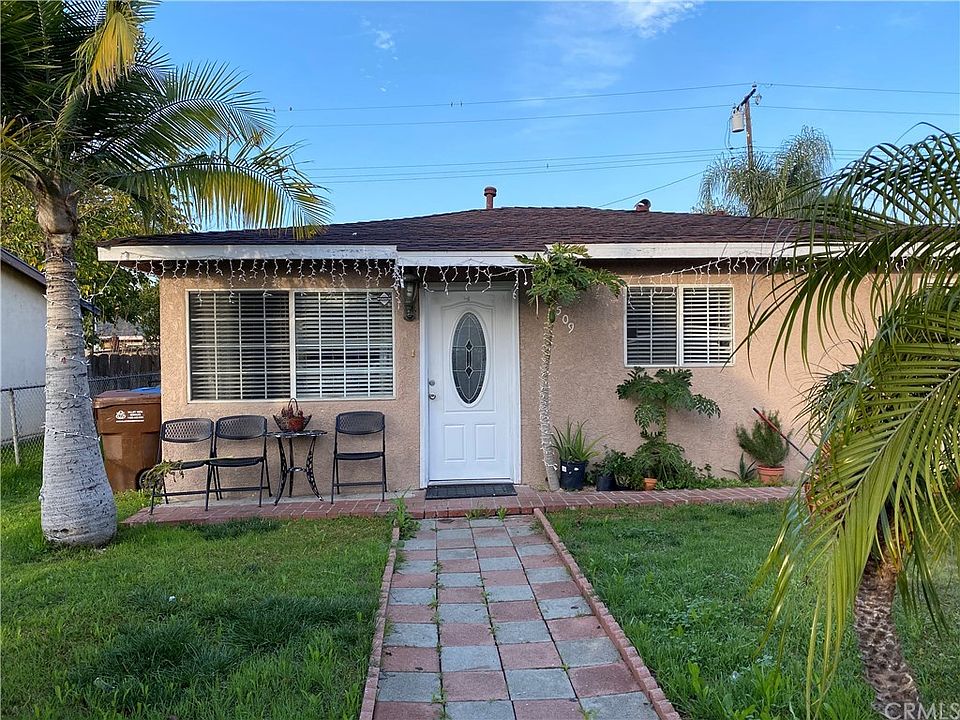 2nd image of 509 La Seda Rd