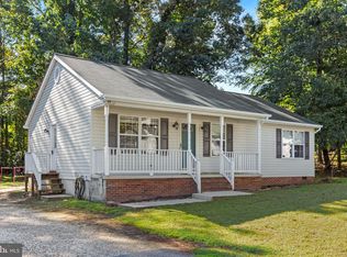 38049 E Edinview Ct, Mechanicsville, MD 20659
