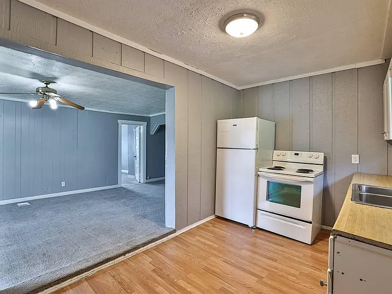 976 Kenton Station Rd #1 — Photo 5
