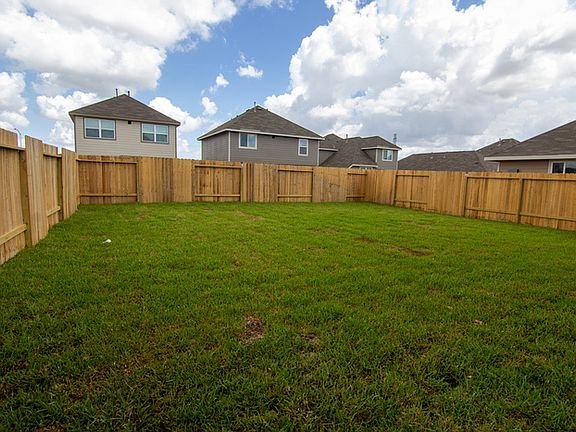 4th image of 24322 Volta Gardens Ct
