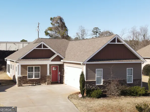 125 Shadowood Ct, Seneca, SC 29678