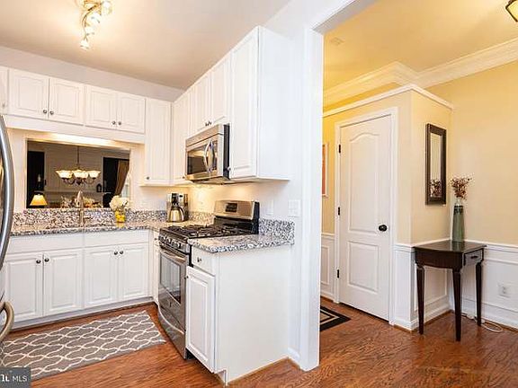 4th image of 1718 Osage St