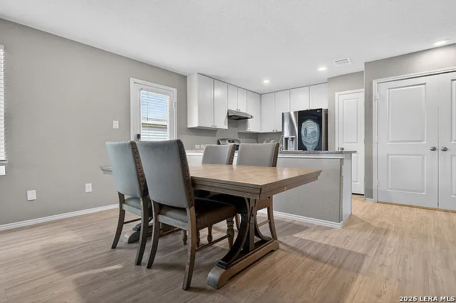 6427 Kemper Pl — Photo 6