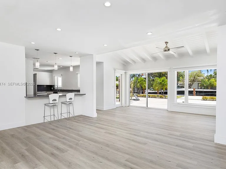 330 Coconut Isle Dr — Photo 10
