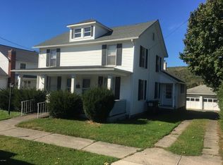 621 May St, Mayfield, PA 18433