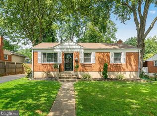 4709 Red Fox Rd, Rockville, MD 20852