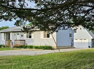 9551 Kress Rd, Pinckney, MI 48169