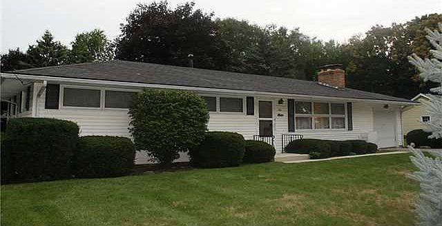 1st image of 130 Williams St