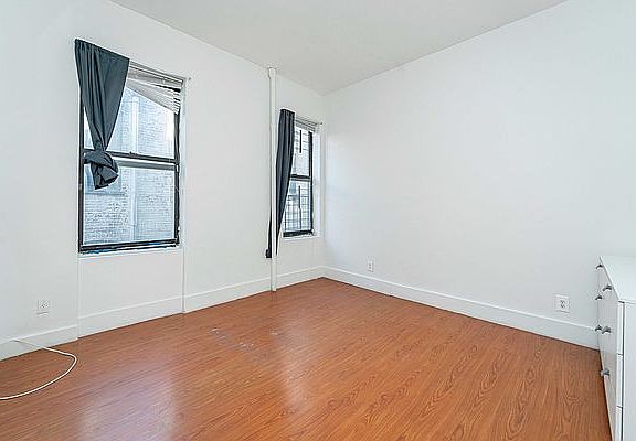 2nd image of 602 W 157th St #55E
