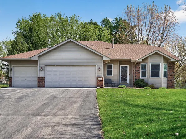 25955 Glen Oak Dr, Wyoming, MN 55092