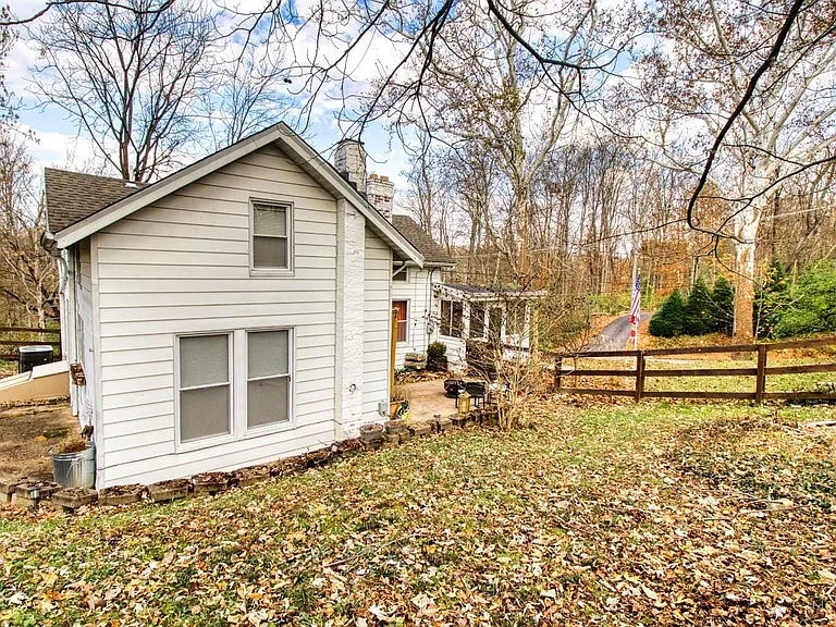 7249 State Rd — Photo 31