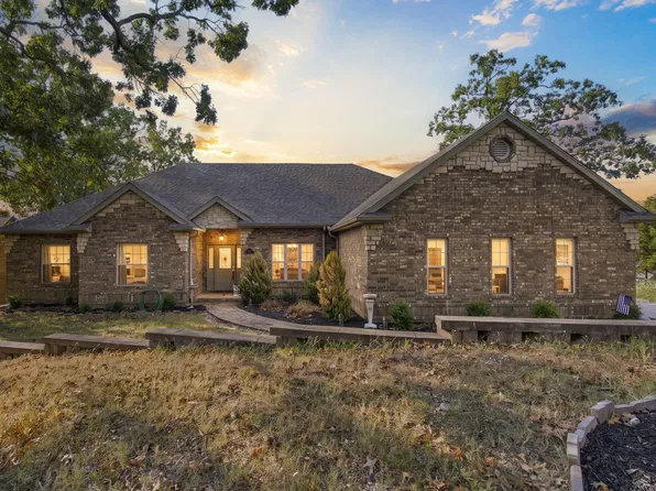 24 Lands End, Kimberling City, MO 65686