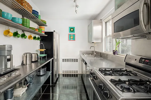 Sold by Compass | media 16