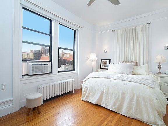 4th image of 504 Cathedral Pkwy #8F
