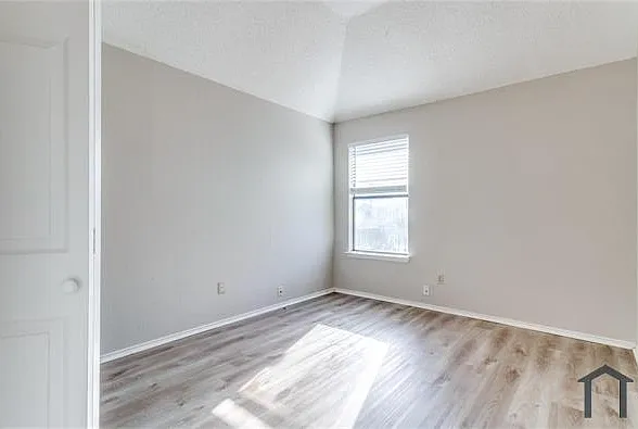 1618 Briargrove Dr — Photo 7