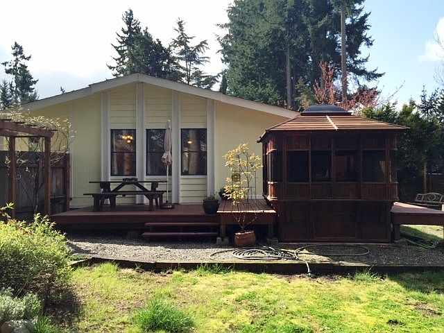 1st image of 3910 21st Street Pl SE