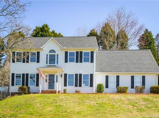 305 Meadow Green Dr, Salisbury, NC 28147