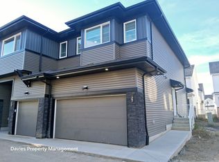 7020 Keswick Blvd SW #27, Edmonton, AB T6W2P7