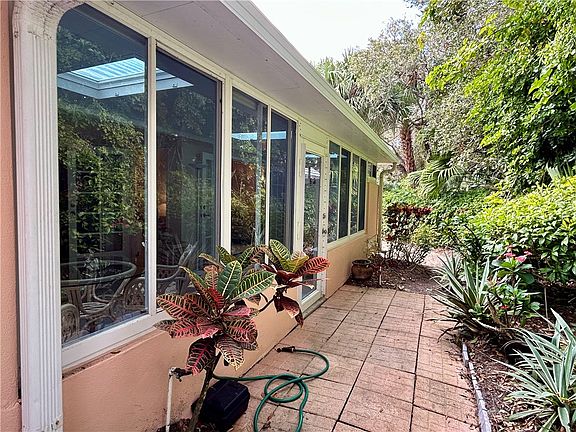 3rd image of 1332 Coral Park Ln #402