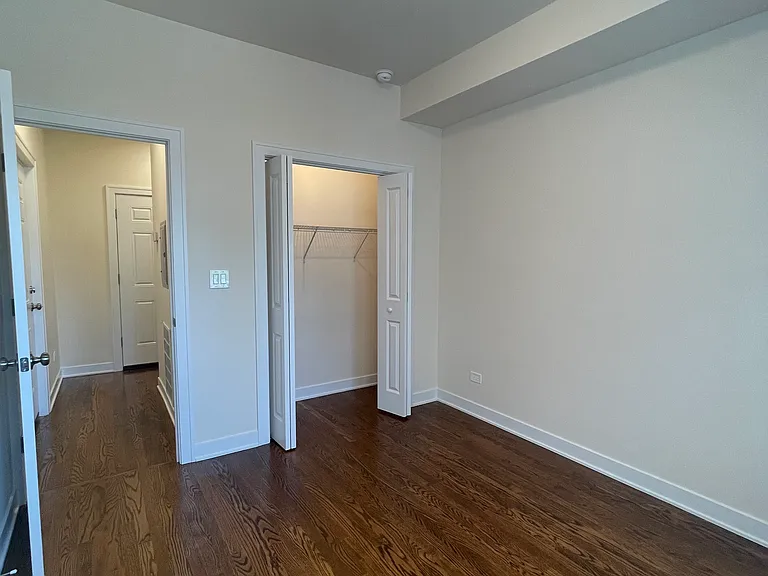 2819 W Cullom Ave #3 — Photo 9