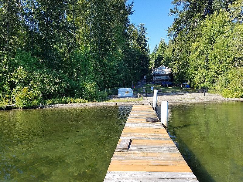 2nd image of 2768 W Lake Sammamish Pkwy NE