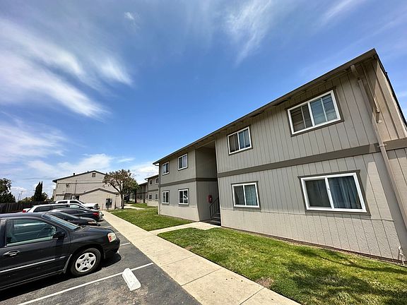 3rd image of 785 5th St #19