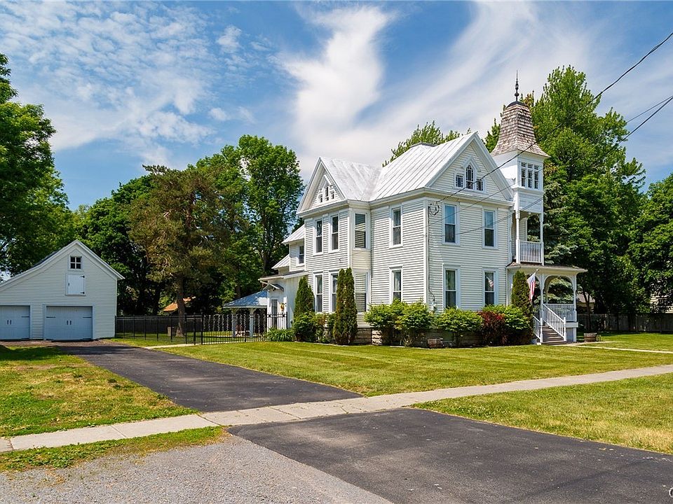 208 S Broad St, Sackets Harbor, NY 13685 Zillow