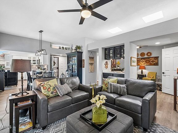 4th image of 10513 E CAROL Avenue