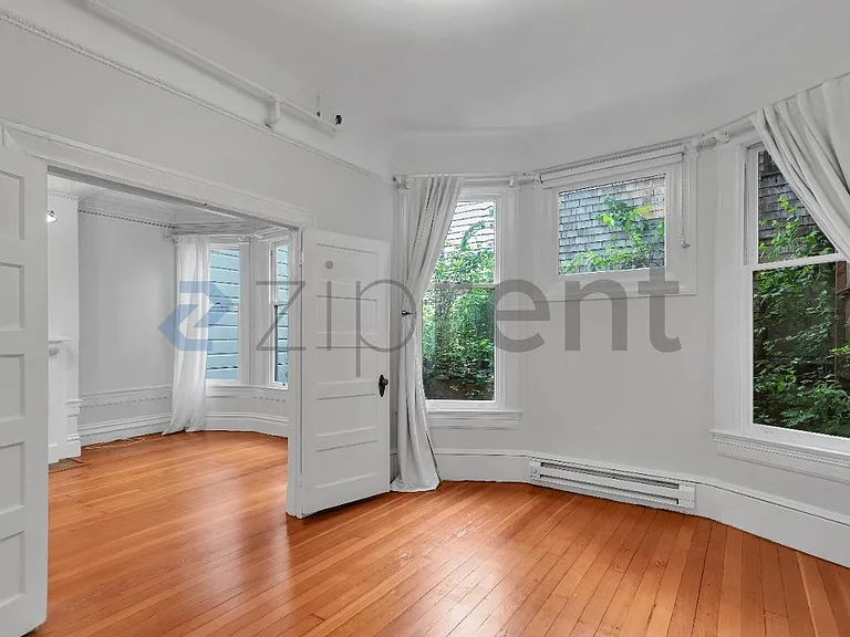 3110 Clay St #2 — Photo 10