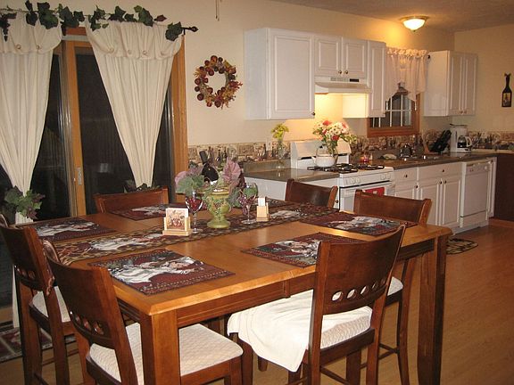 2nd image of 5858 Carnation Ave