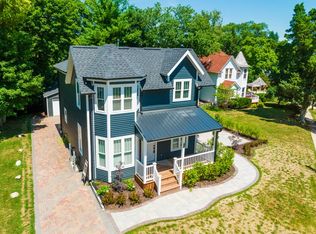 120 W Geneva St, Williams Bay, WI 53191