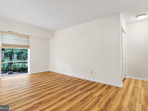 5th image of 4917 Americana Dr APT T6