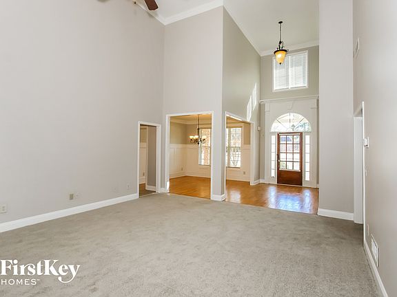 4th image of 78 White Rose Ct
