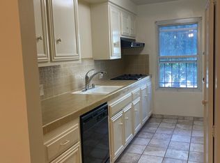 8225 Manitoba St APT 5, Playa Del Rey, CA 90293