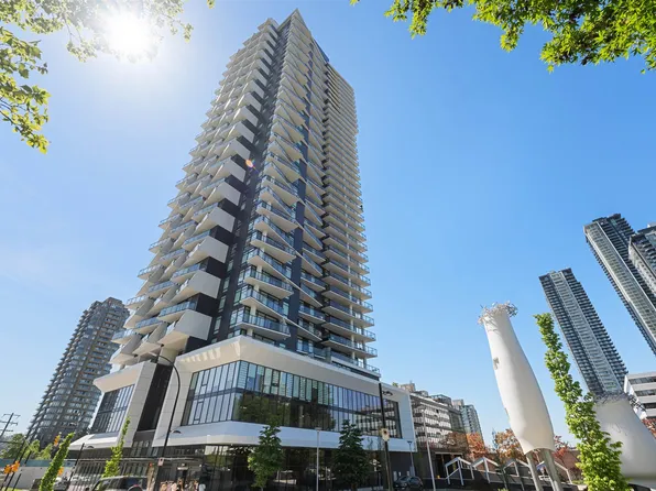 2181 Madison Ave #1106, Burnaby, BC V5C 0N4
