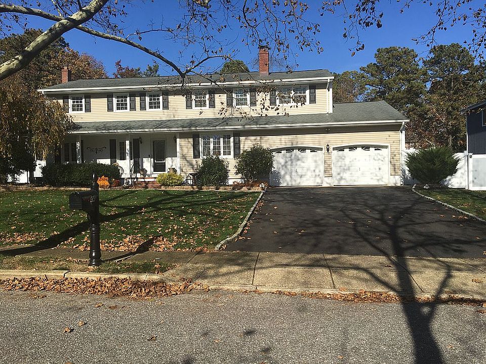 1st image of 44 Dorchester Dr