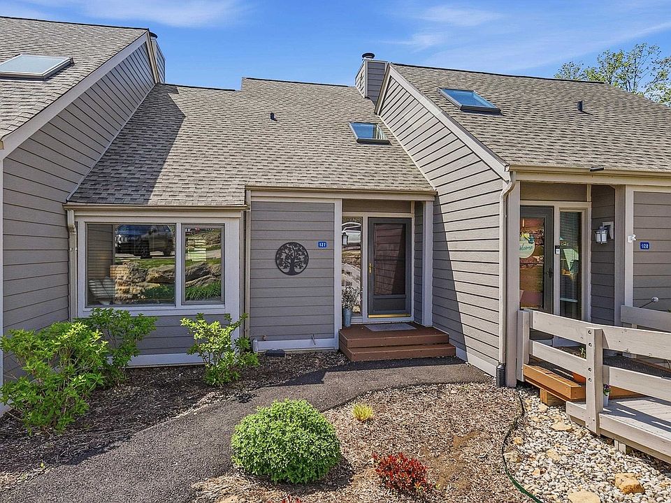 1st image of 127 Plum Cove Dr