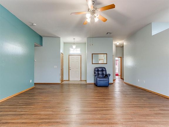 4th image of 4212 Notting Hill Dr