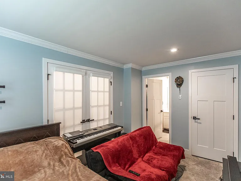18105 Red Cedar Rd — Photo 9